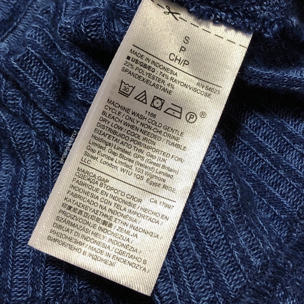 Ribbed Knit Sweater Dress - Picture 6 of 8